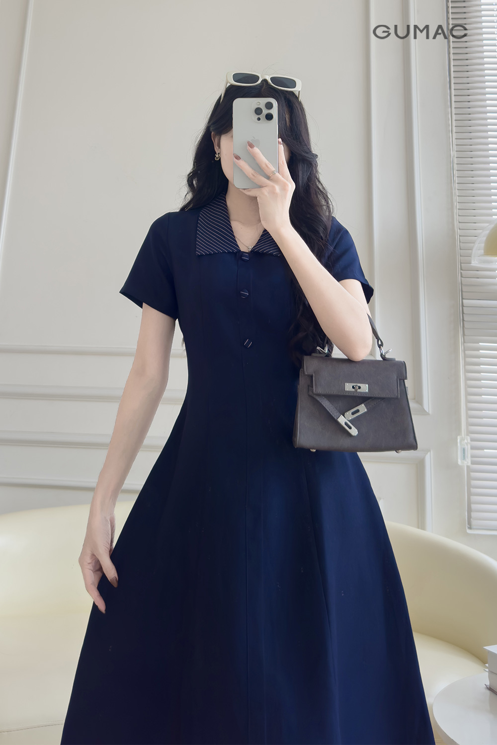 Đầm A phối cổ