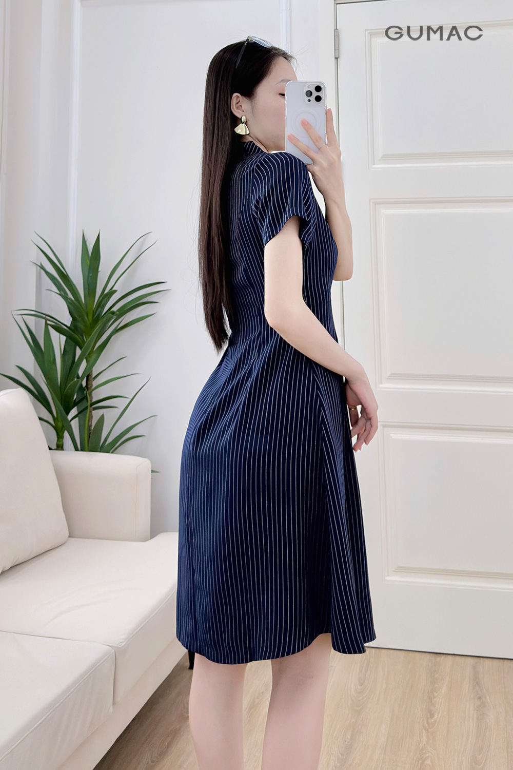 Đầm A cổ danton
