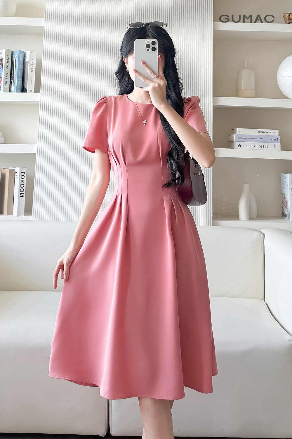 Đầm xòe phối ly eo