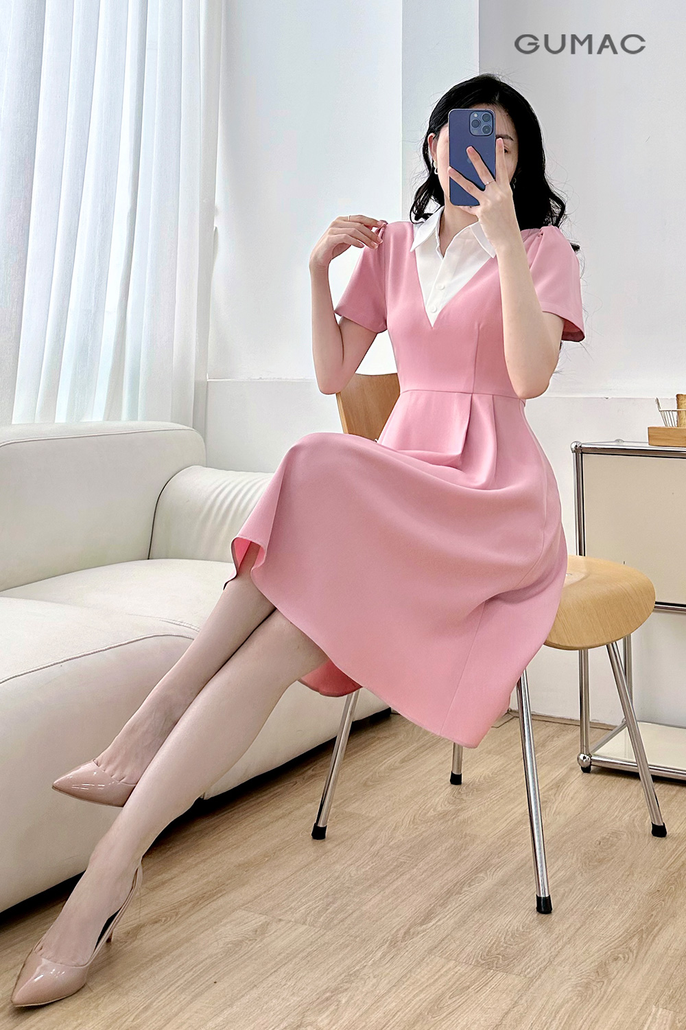 Đầm A kiểu cổ sơmi