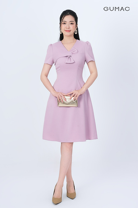 Đầm kiểu phối nơ