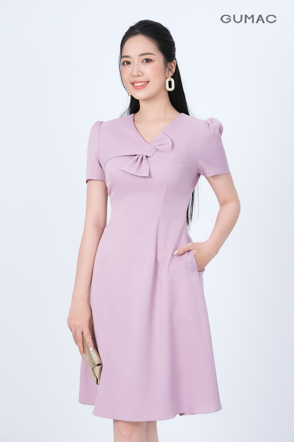 Đầm kiểu phối nơ