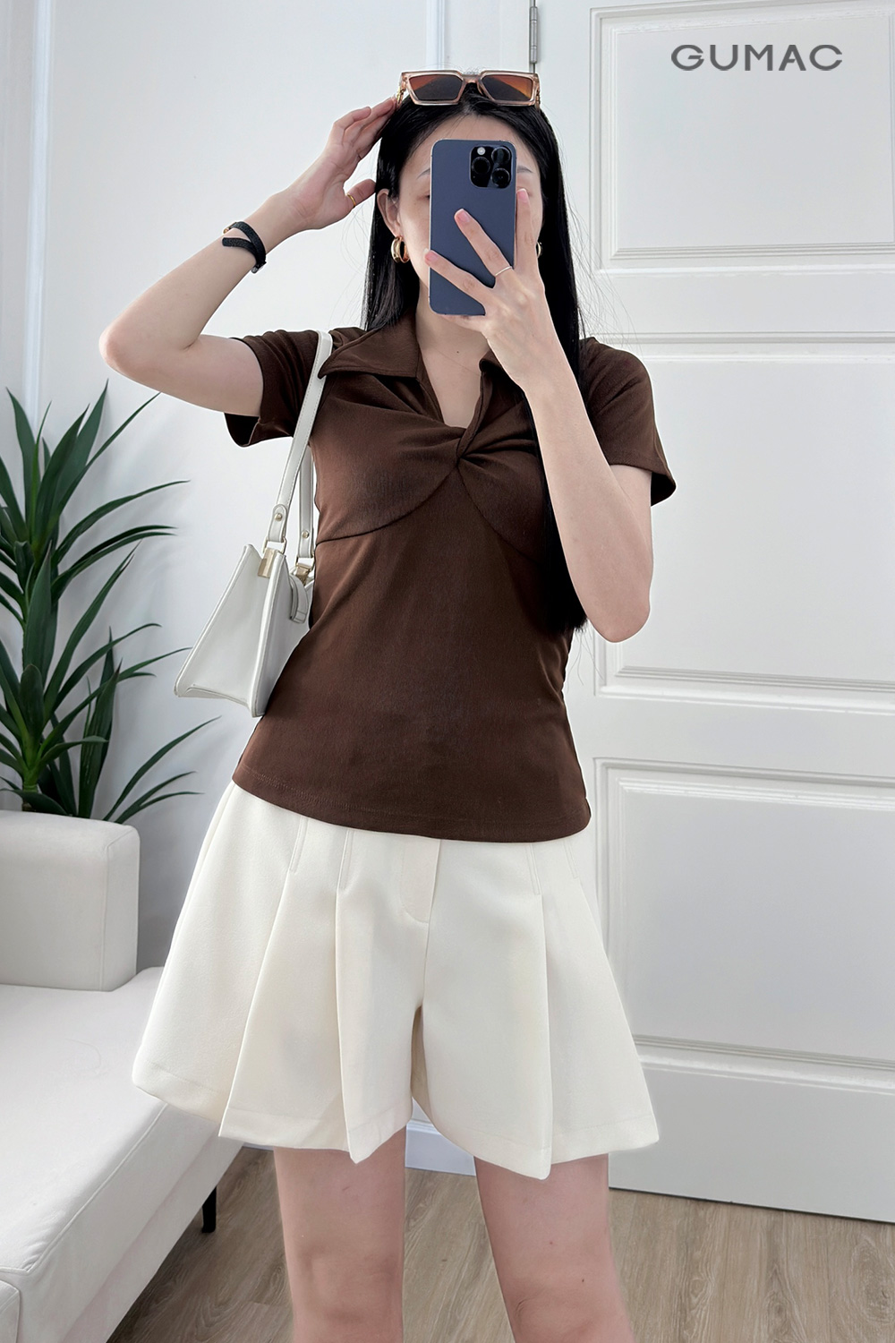 Áo Polo kiểu xoắn ngực