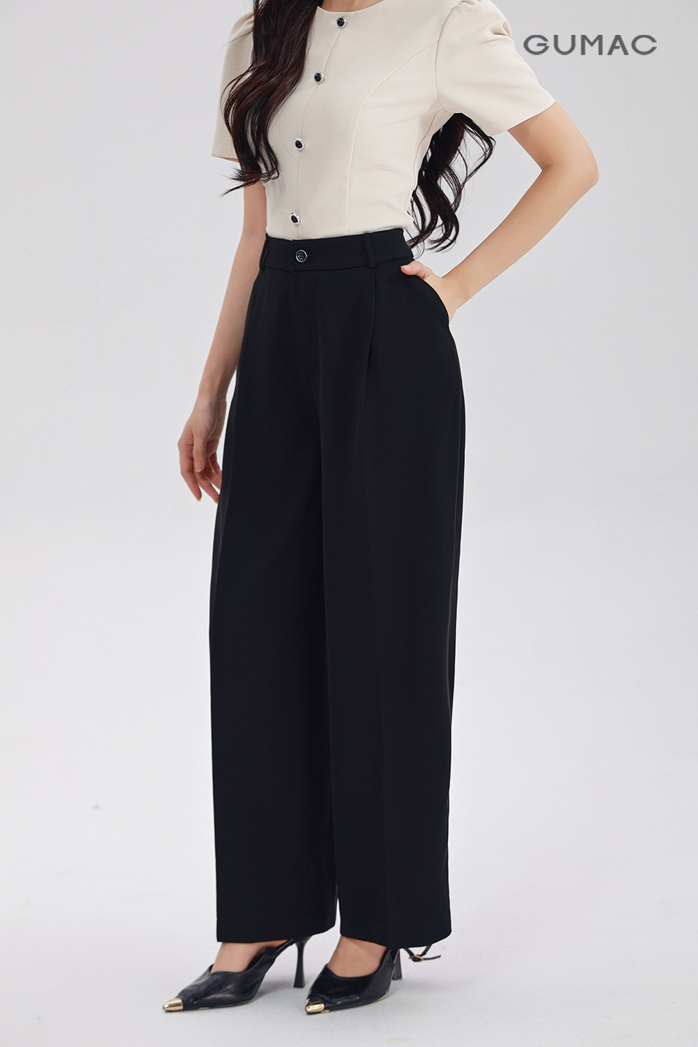 Quần ống rộng chiết ly