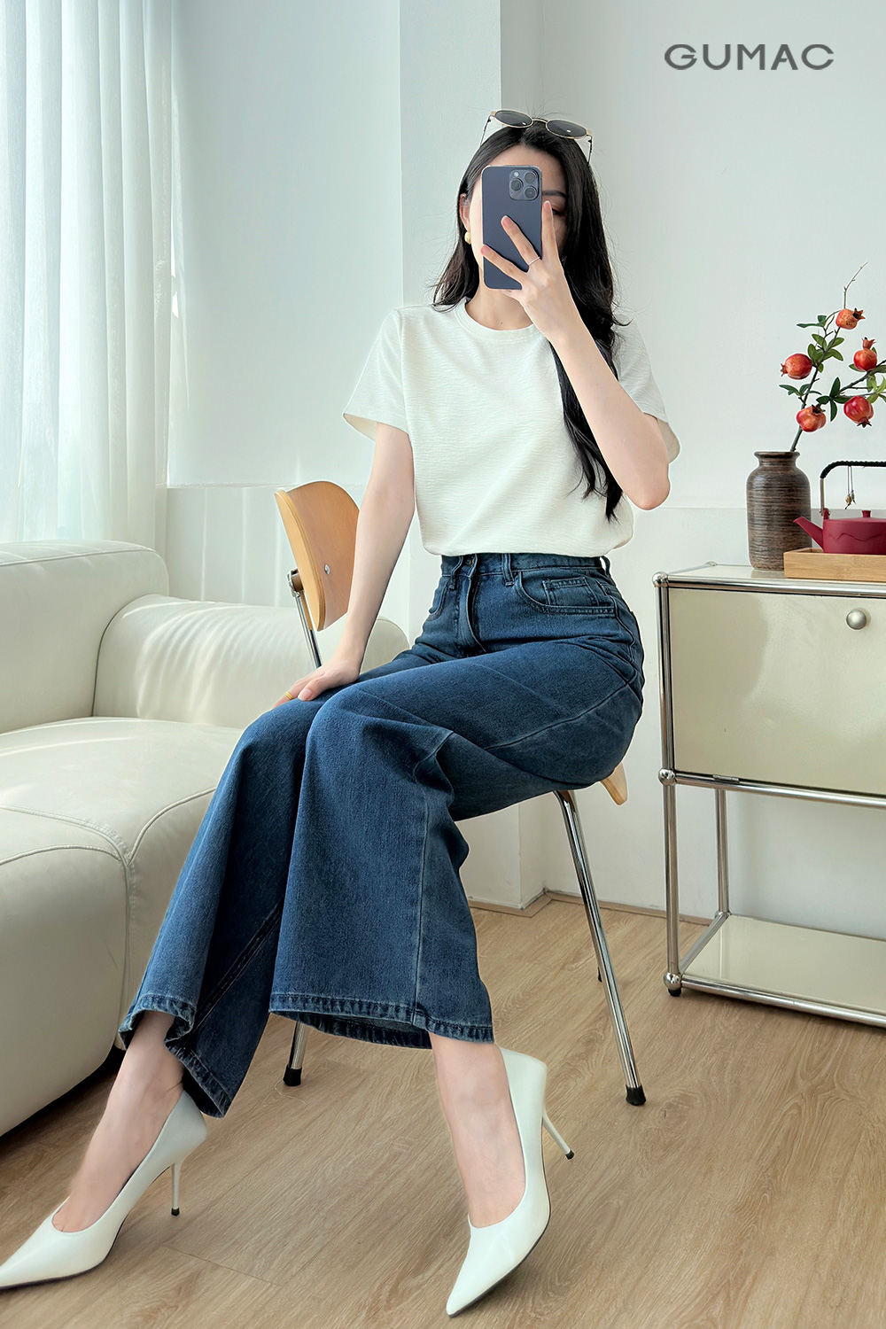 Quần jeans phối chỉ xám