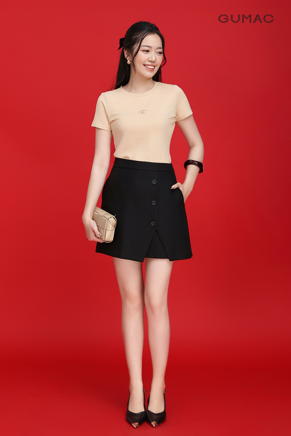 Quần váy lai xẻ V