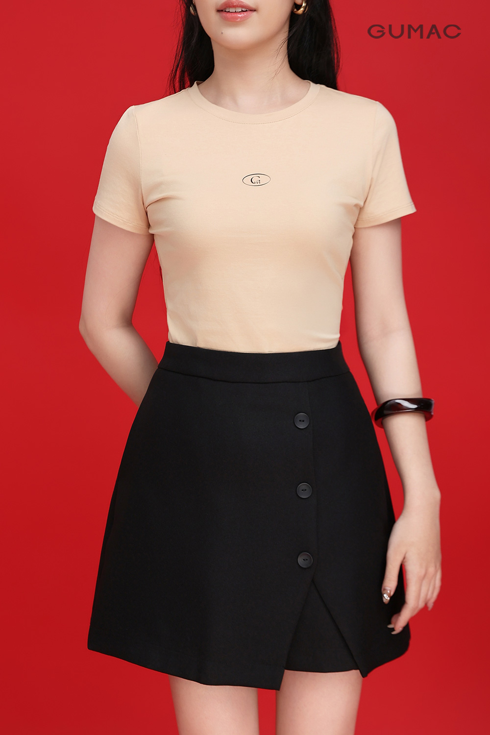Quần váy lai xẻ V