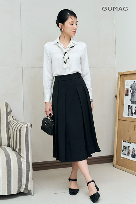 Chân váy suông xếp ly