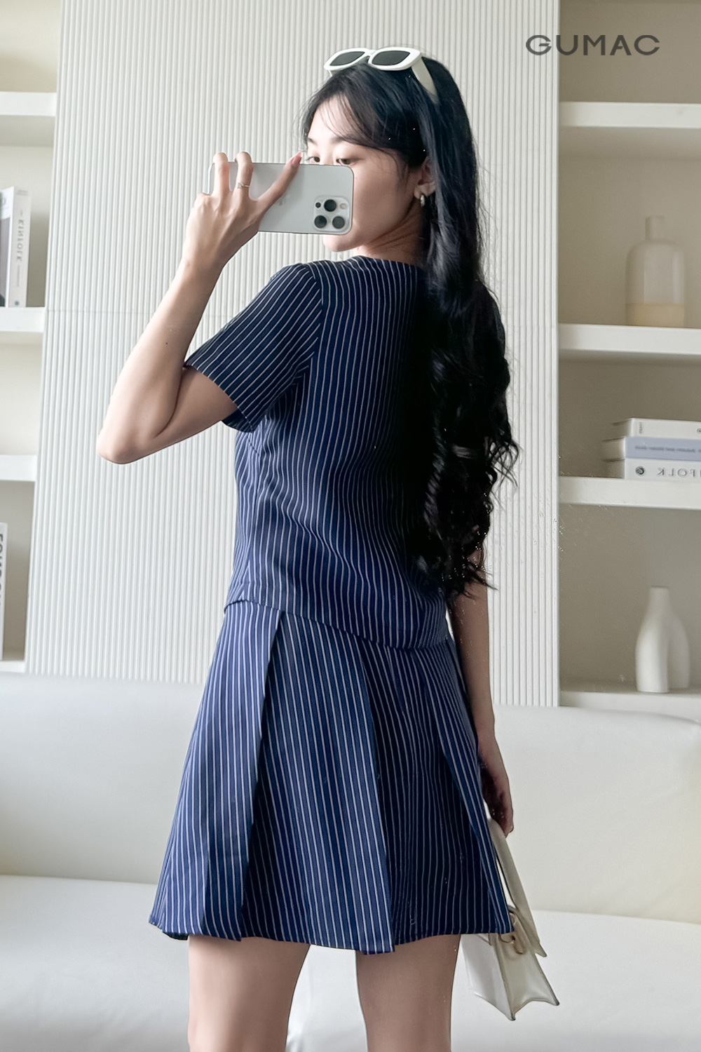 Chân váy xếp ly