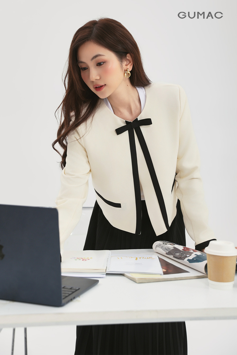 Áo khoác kiểu dáng ngắn