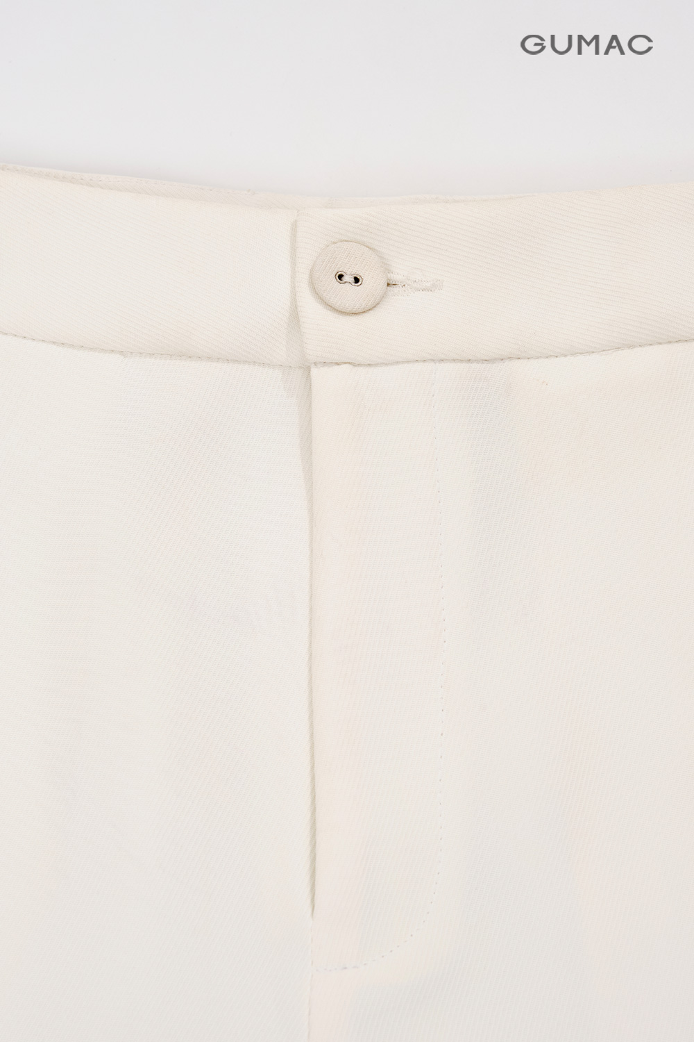 Quần ống suông nút bọc