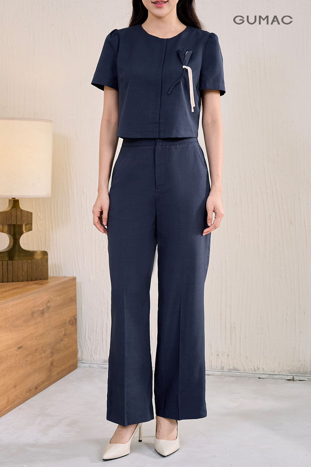 Quần ống suông cơ bản