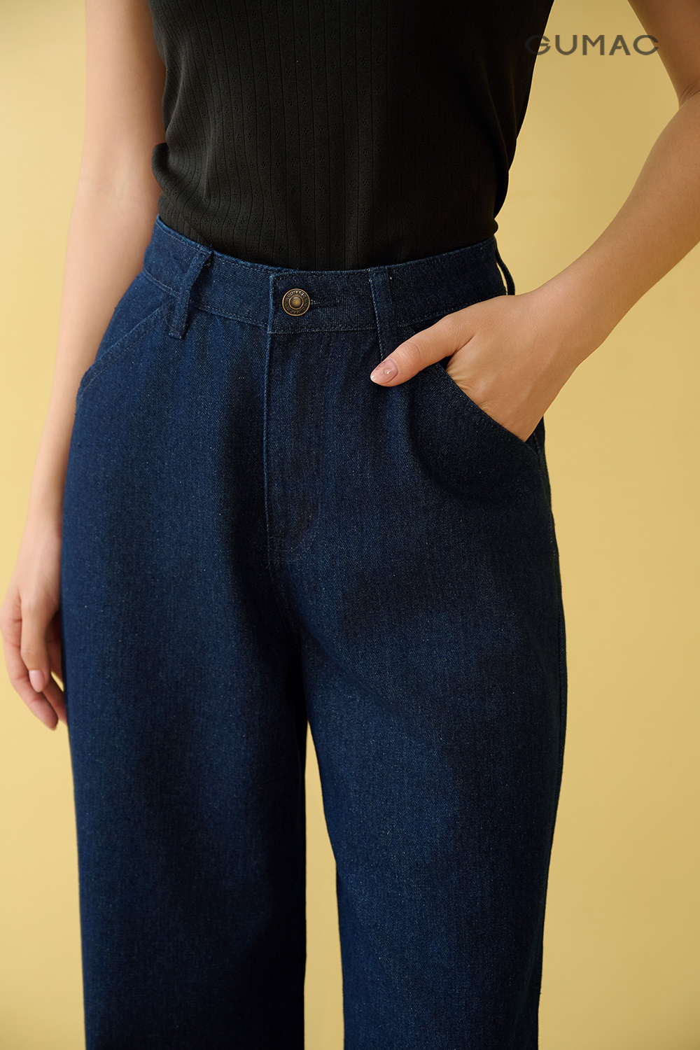Quần jeans túi xéo