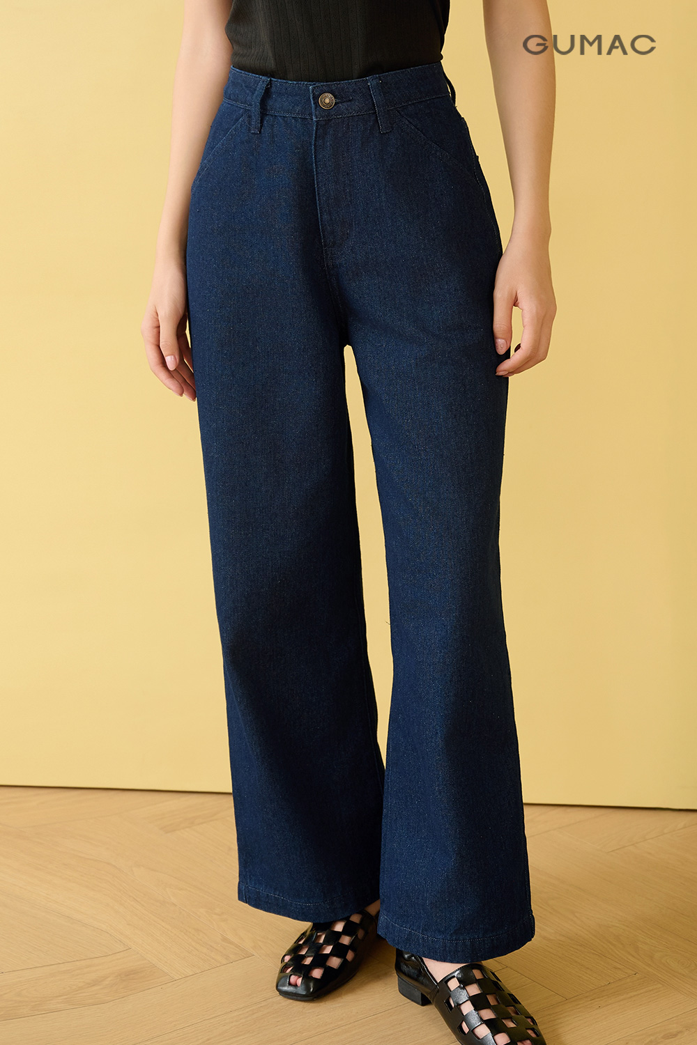 Quần jeans túi xéo