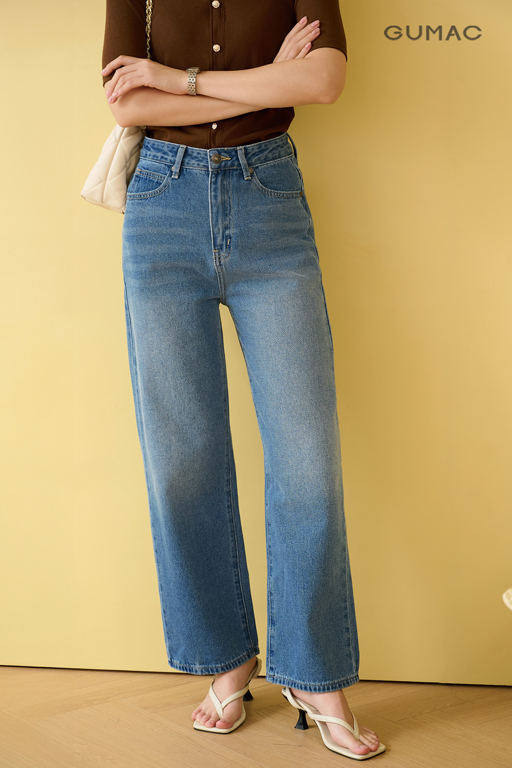 Quần jeans túi hàm ếch