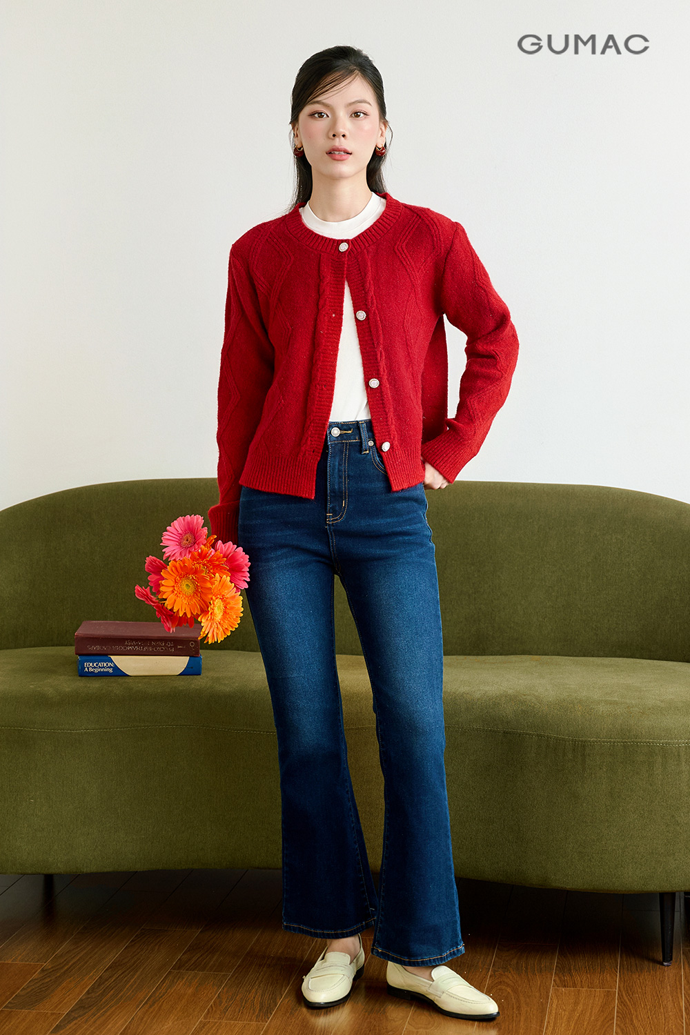 Quần jeans phối chỉ nổi