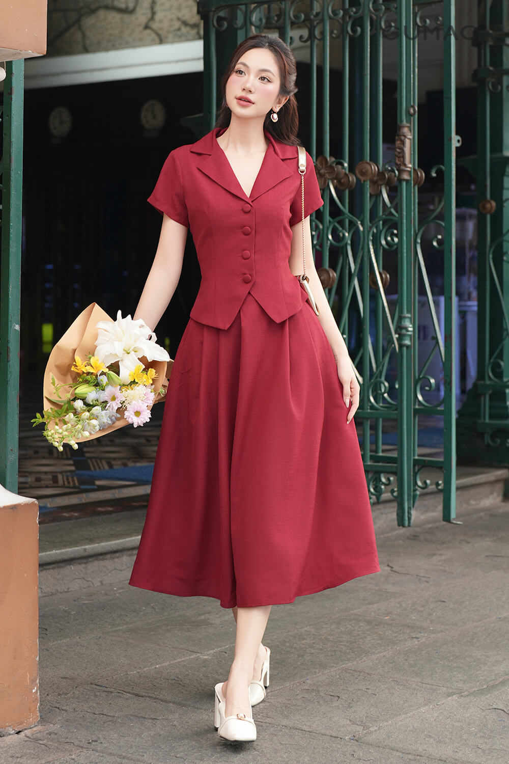 Chân váy dự tiệc cưới kéo dài