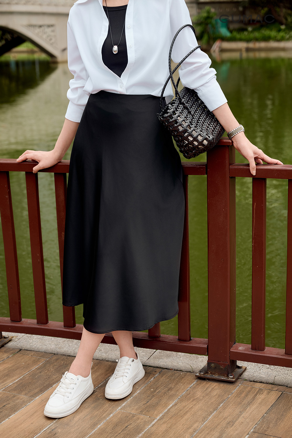 Chân váy lụa A xòe