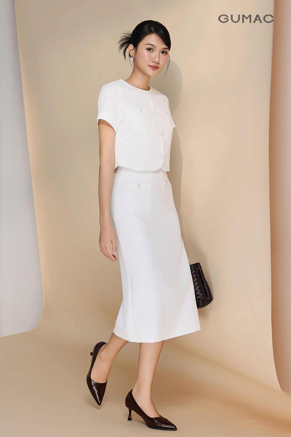 Chân váy suông túi đắp