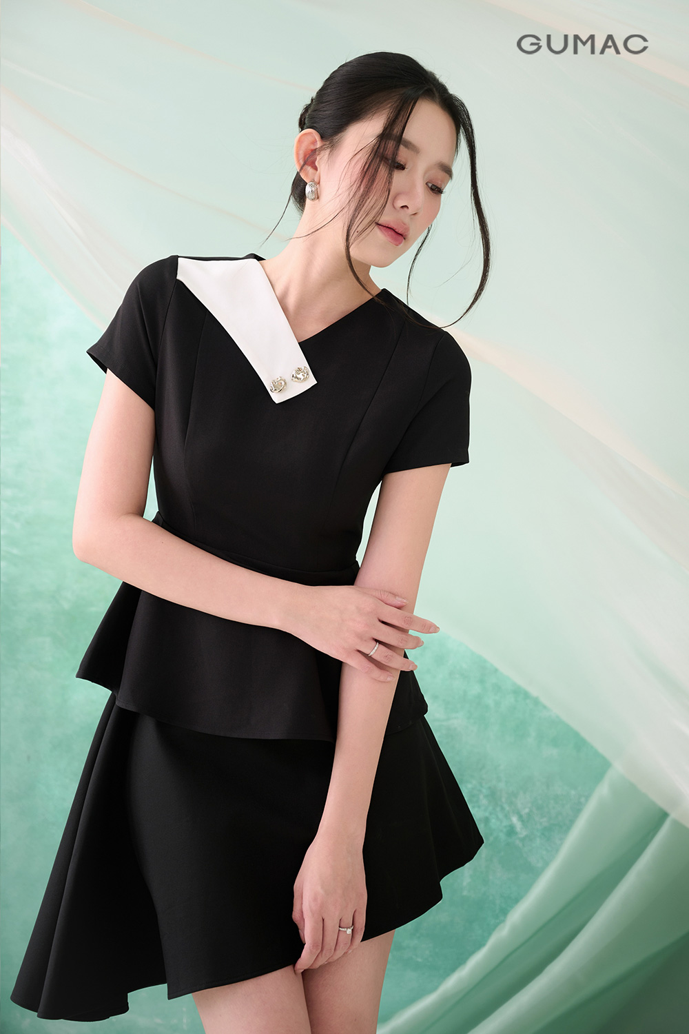 Chân váy xòe đổ sườn