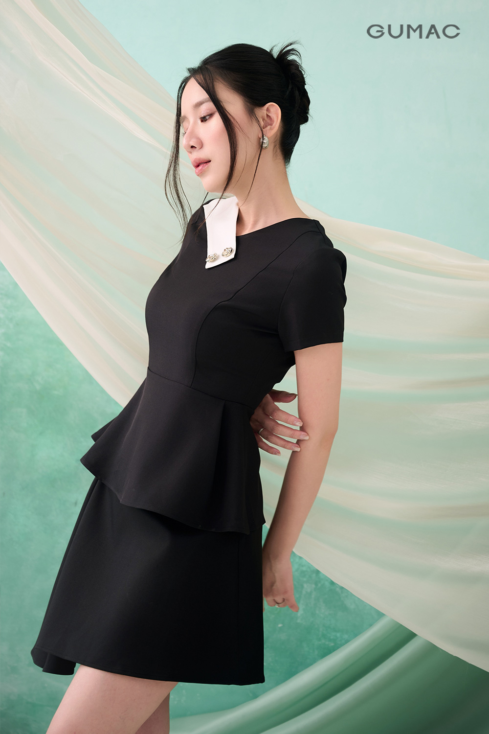 Chân váy xòe đổ sườn