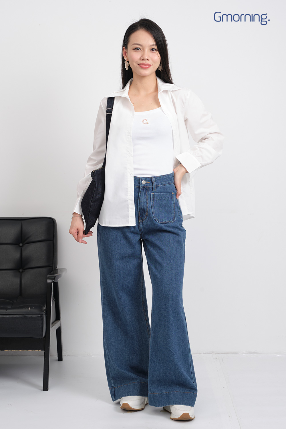 ao so mi vien ren oversize nang dong