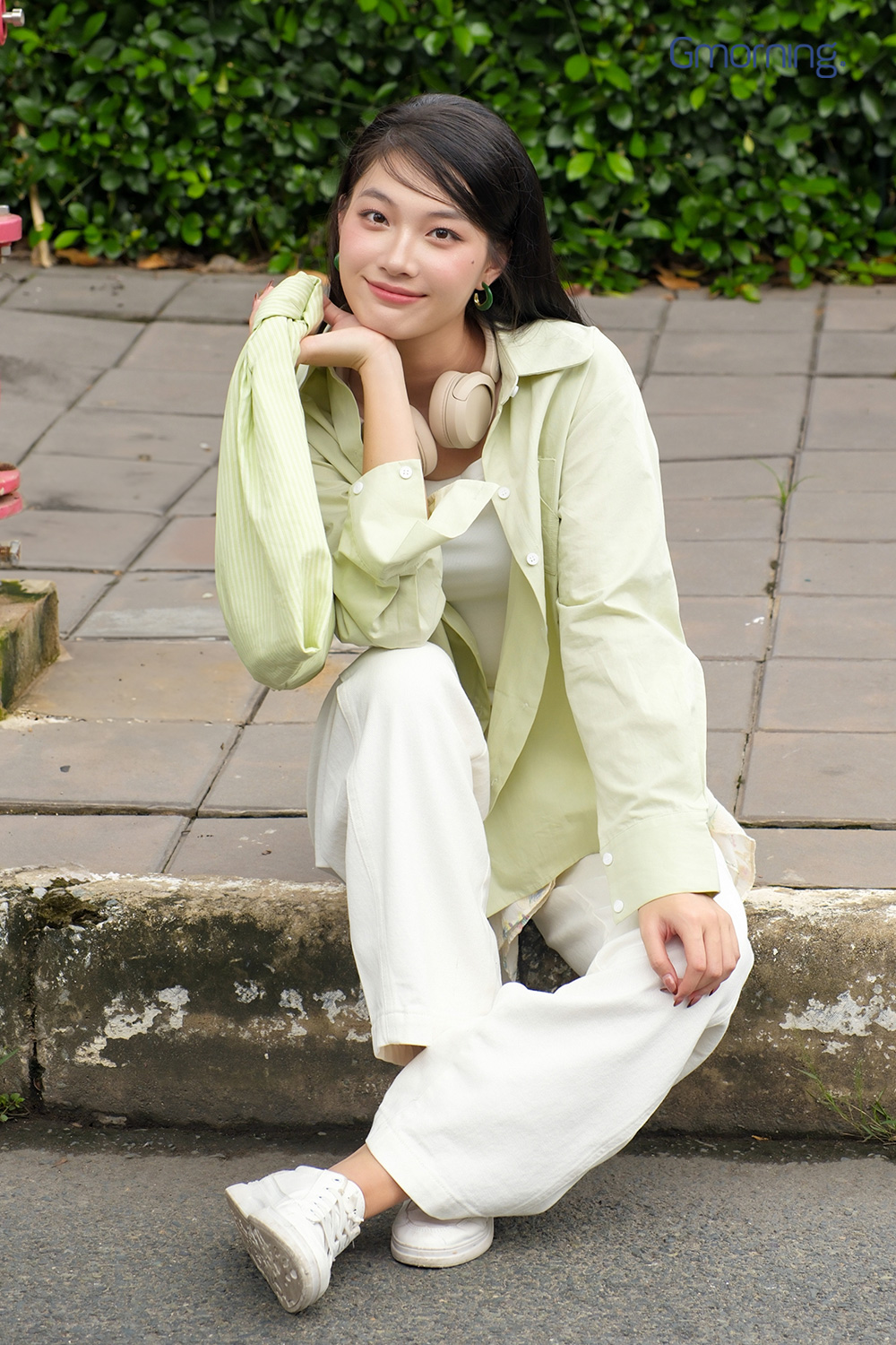 Áo sơ mi cổ kiểu