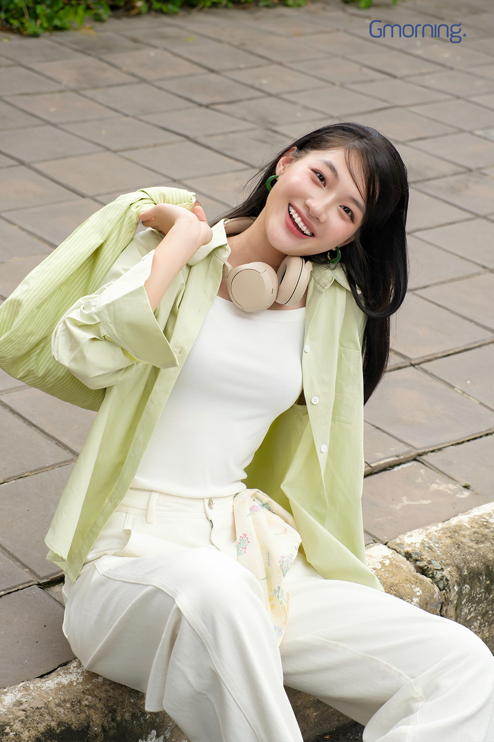 Áo sơ mi cổ kiểu