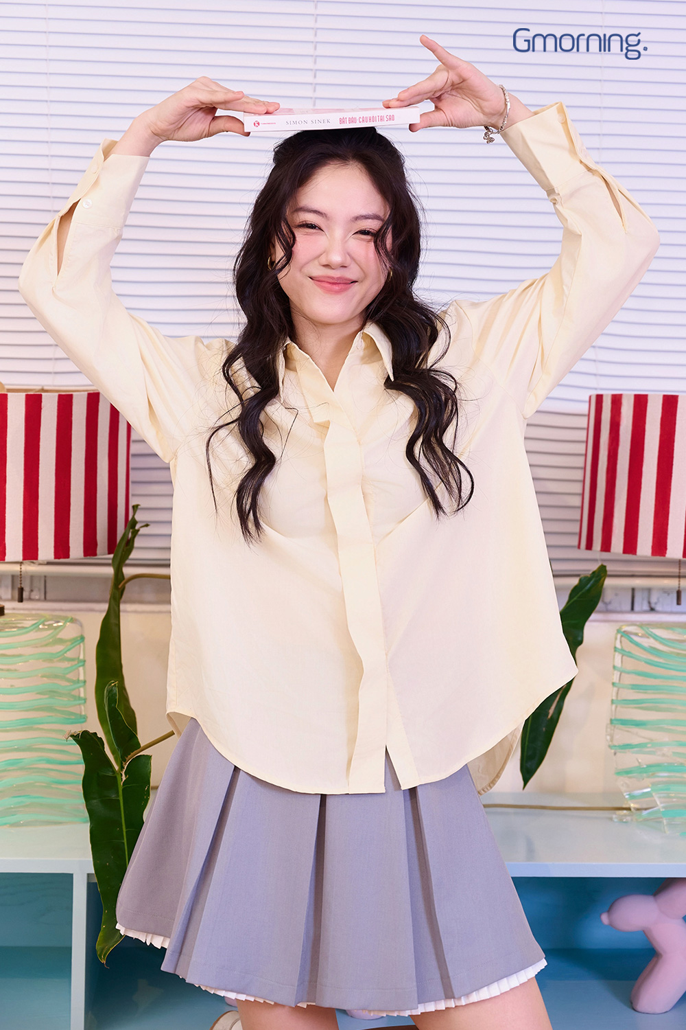 ao so mi phoi nep giua phoi voi chan vay ngan gumac