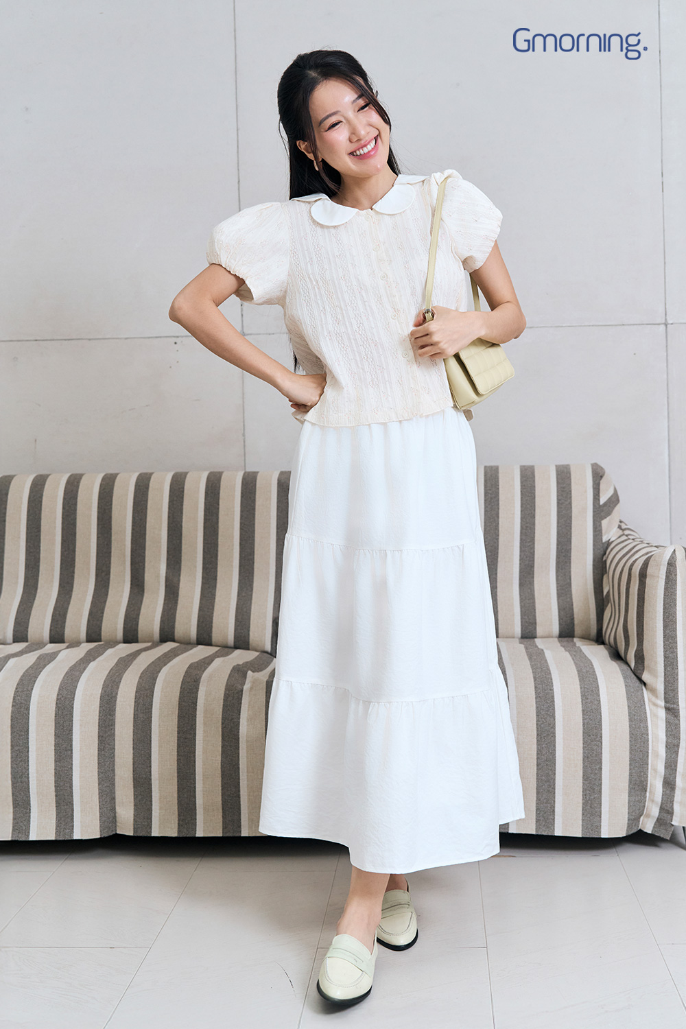 Áo sơ mi cổ hoa