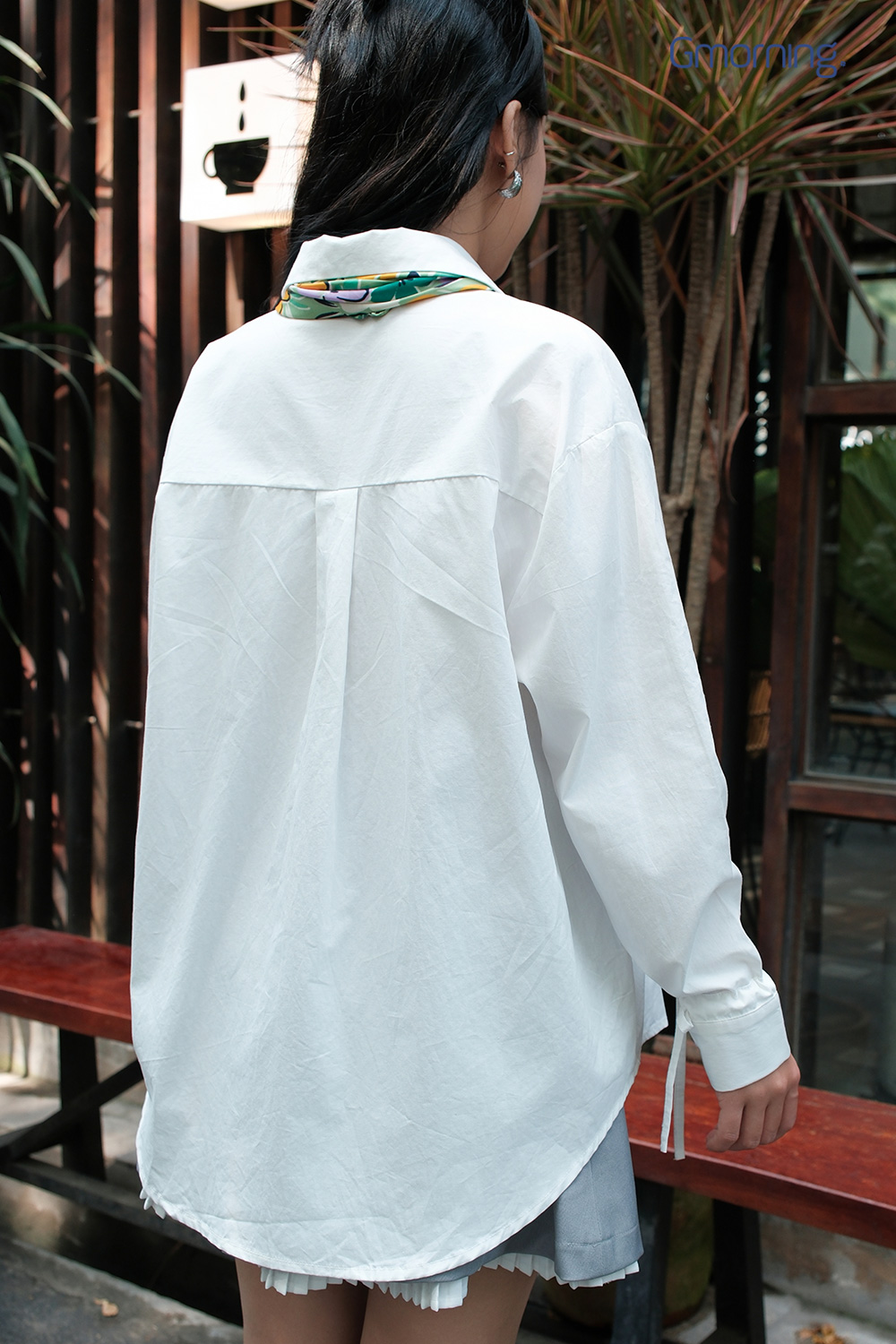 Áo sơ mi thêu hoa