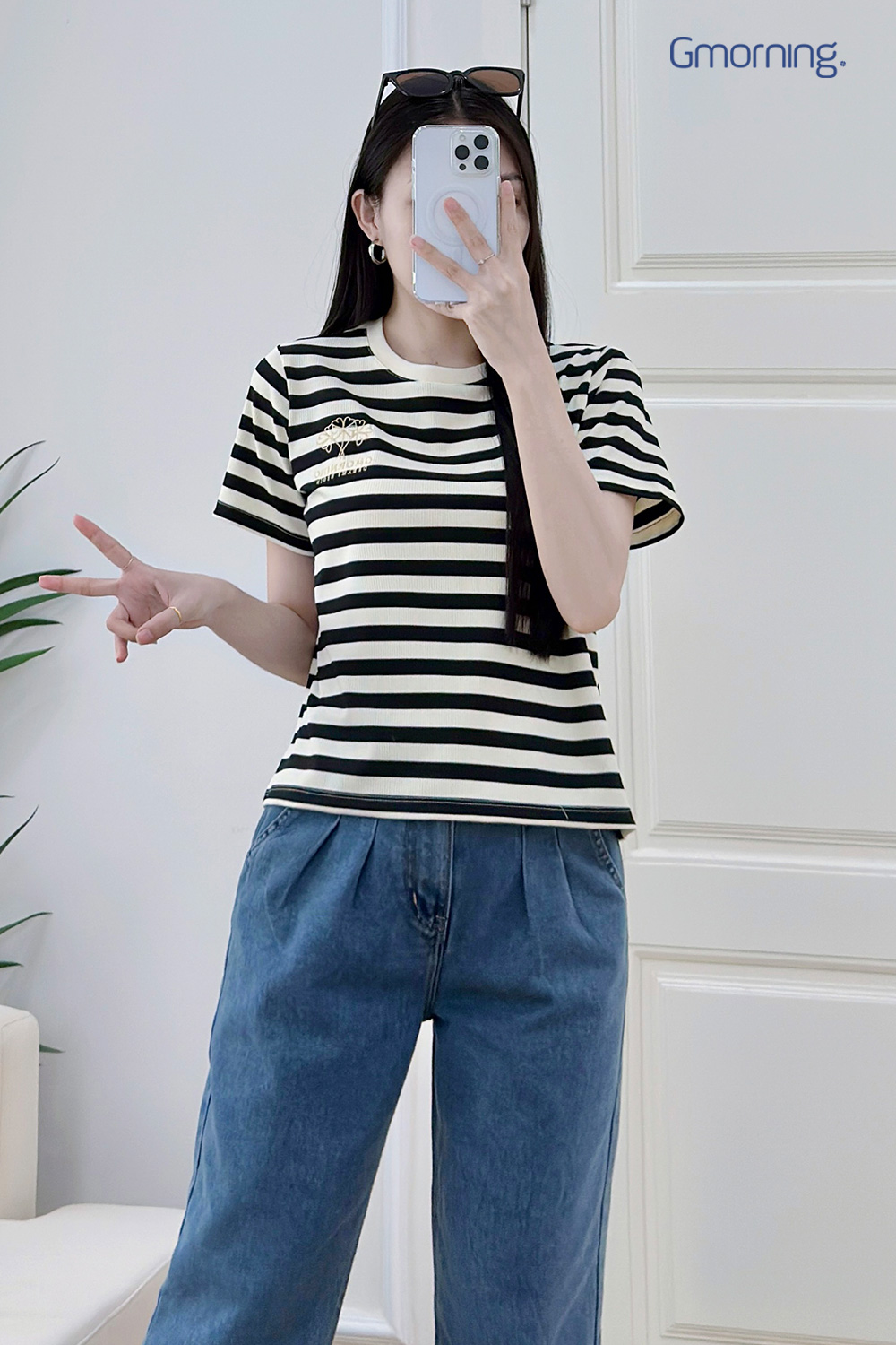 Áo thun sọc thêu