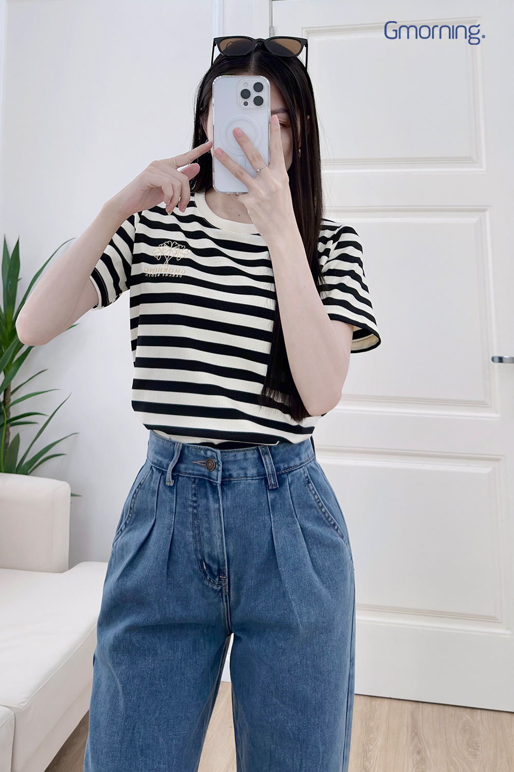 Áo thun sọc thêu