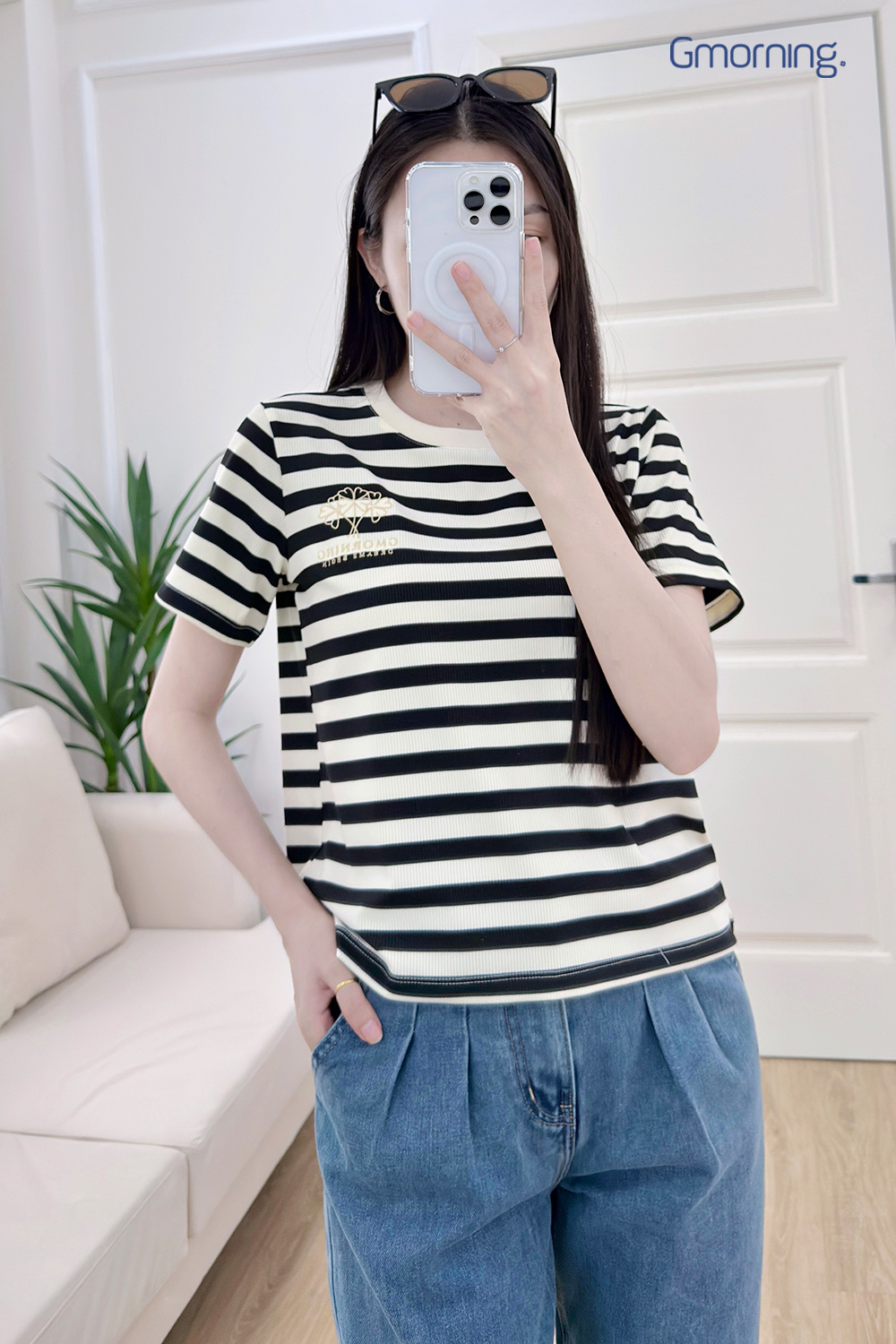 Áo thun sọc thêu