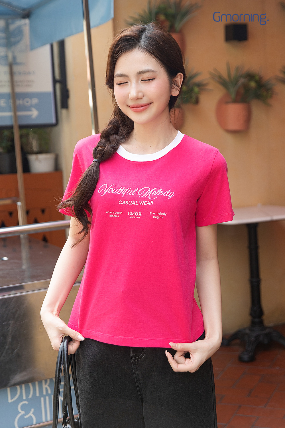 Áo thun mini thêu