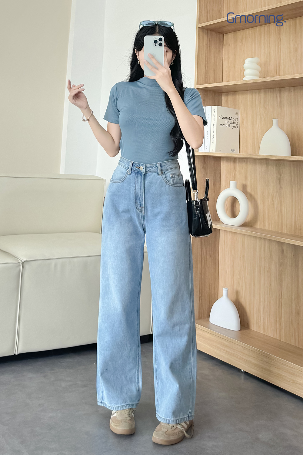 ao thun mac cung quan jean di tham quan xuong san xuat guoc go ha lan dep