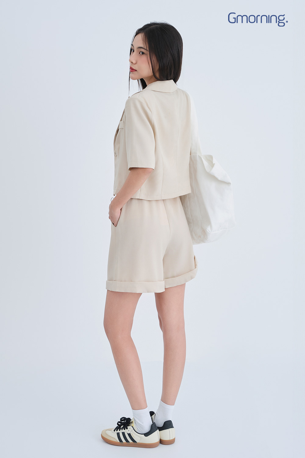 Quần short lai lật
