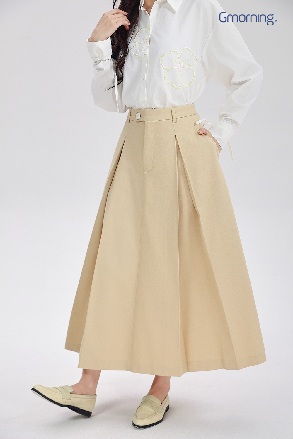 Chân váy midi xếp ly