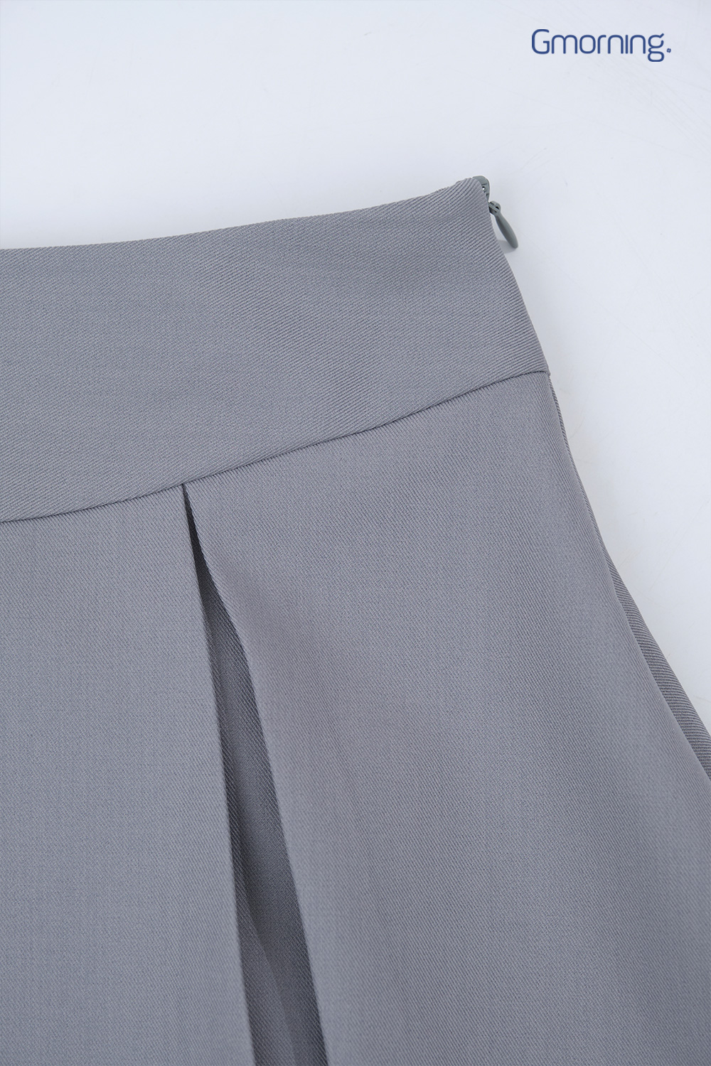 Chân váy tầng xếp ly