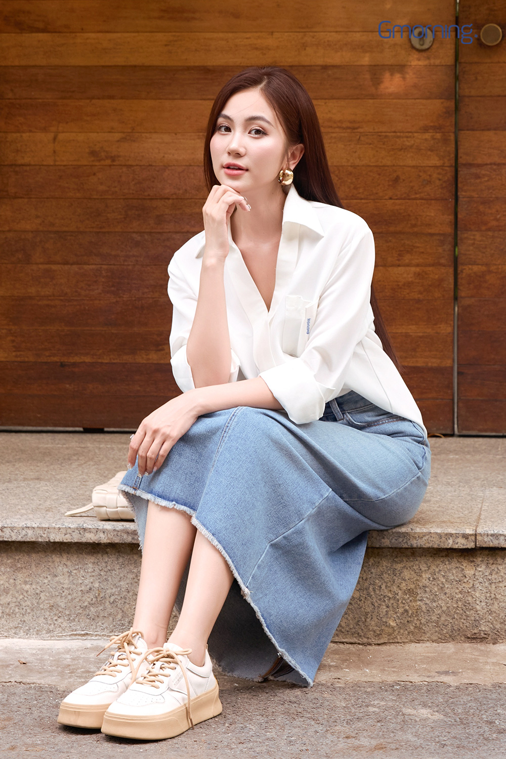 Chân váy jean xẻ sau