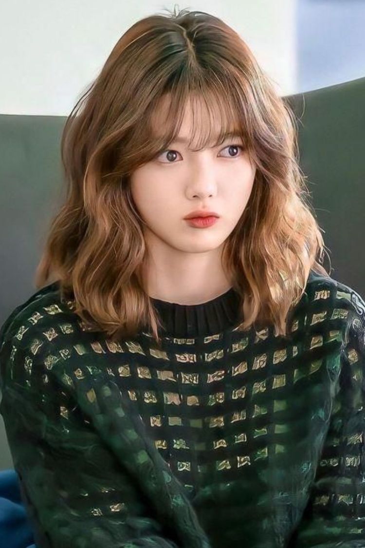 tóc xoăn sóng nước cho mặt tròn