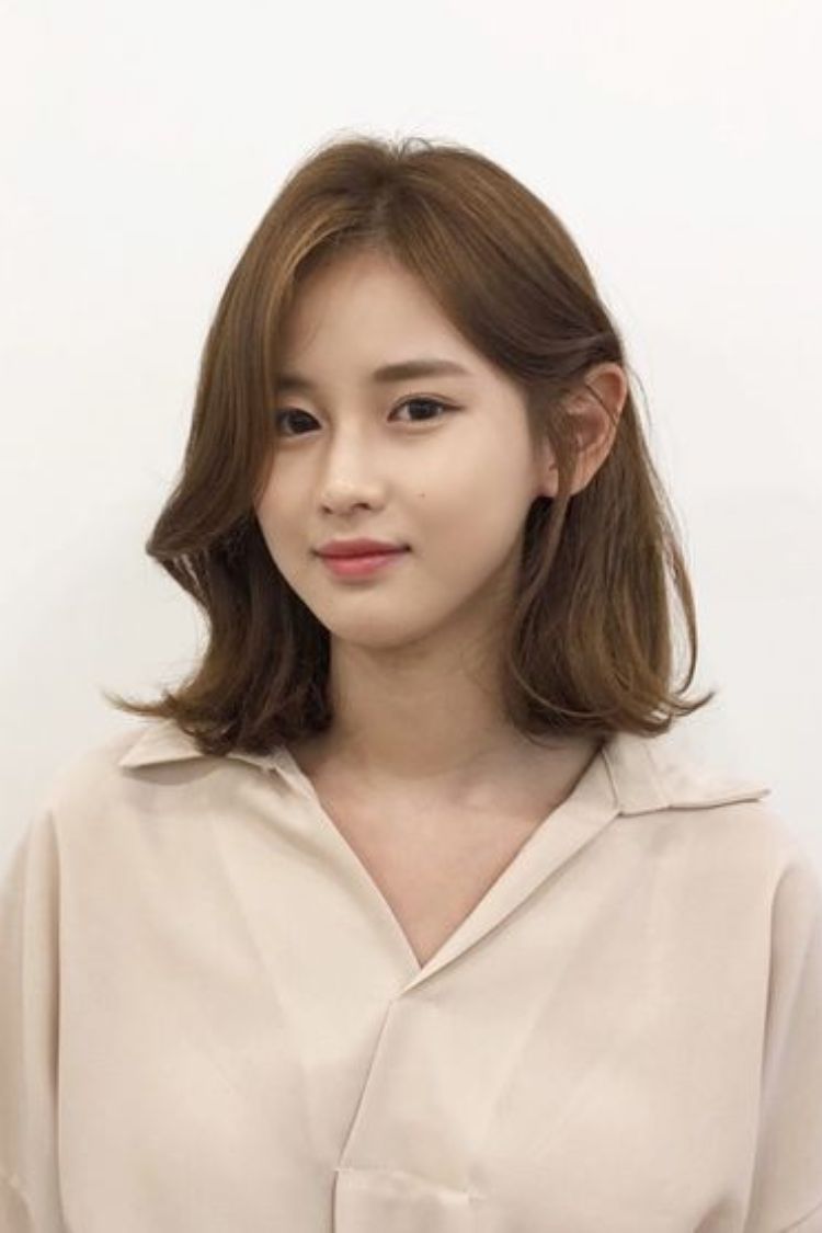 các kiểu tóc xoăn ngắn