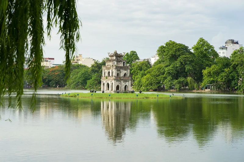 Gợi ý địa điểm dạo phố & check-in mùa thu Hà Nội.