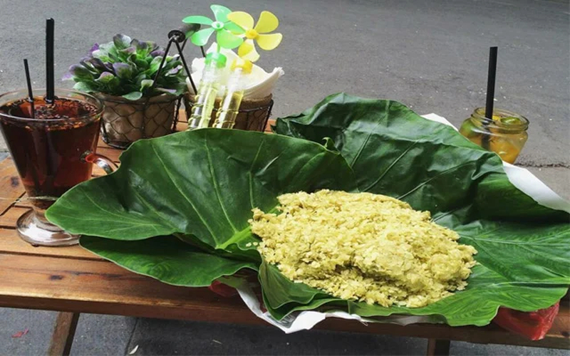 Mùa thu Hà Nội không chỉ hấp dẫn bởi thời tiết mà còn bởi những trải nghiệm gắn liền với văn hóa và ẩm thực.