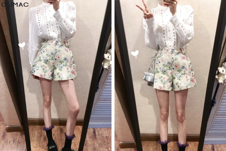phối quần họa tiết với áo sơ mi