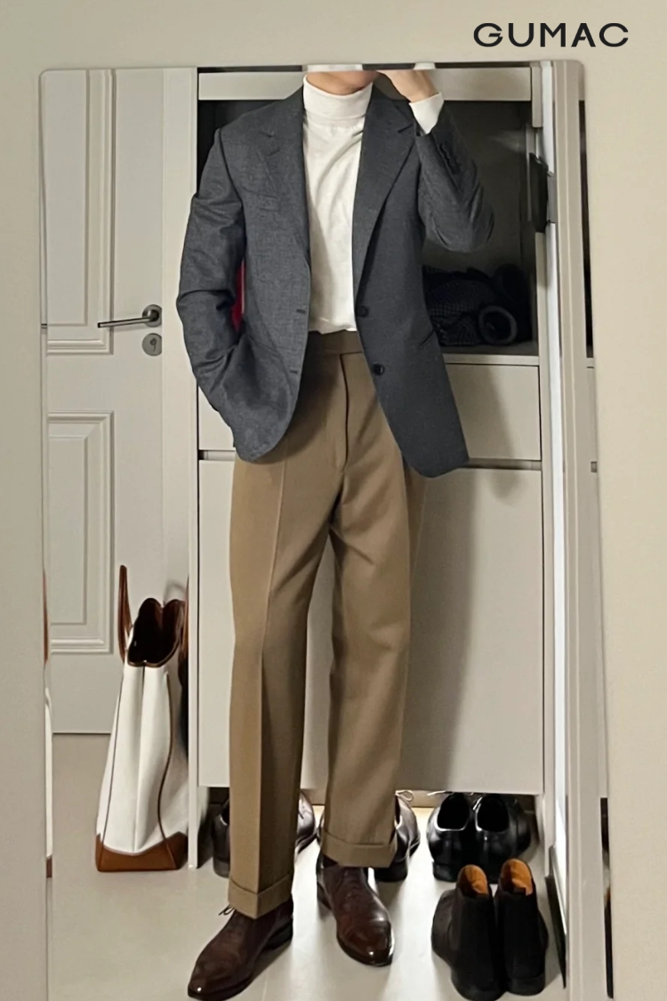 Mix áo blazer cùng quần kaki