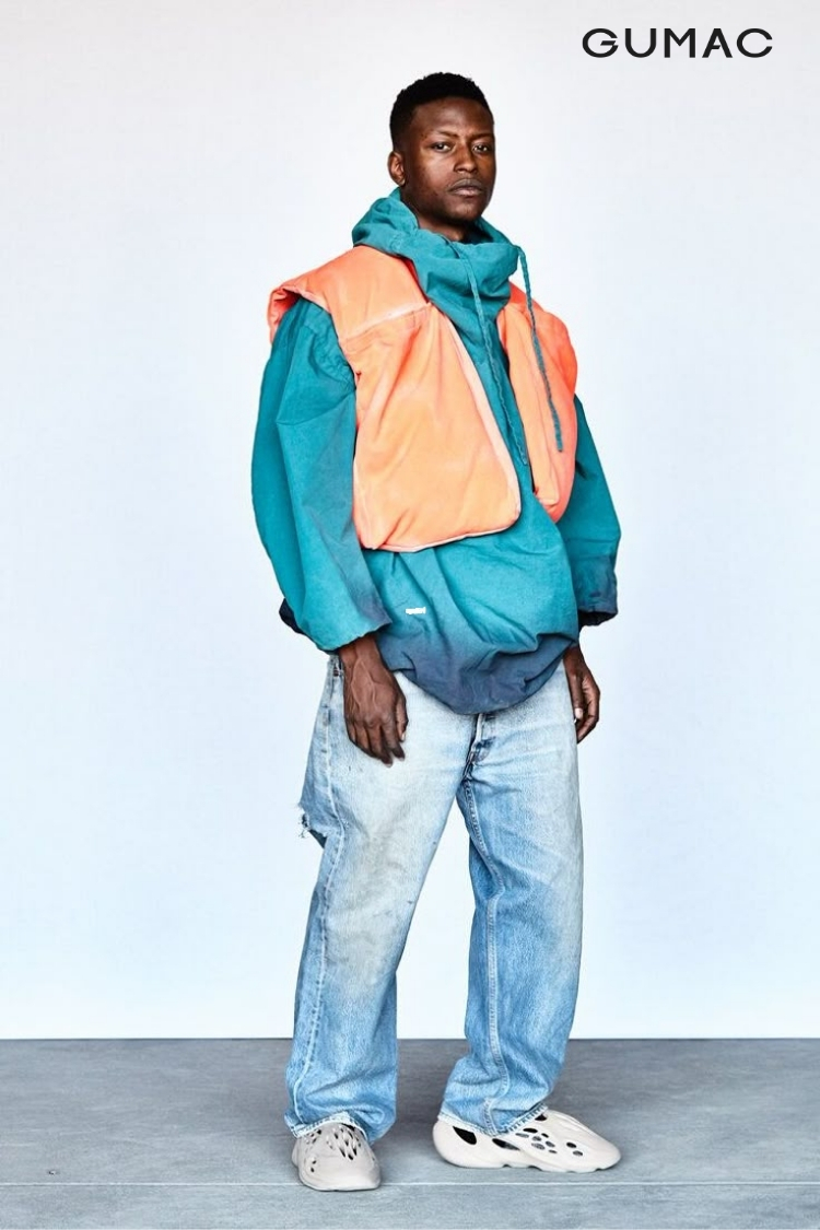 Hoodie hoặc áo khoác bomber quần jean