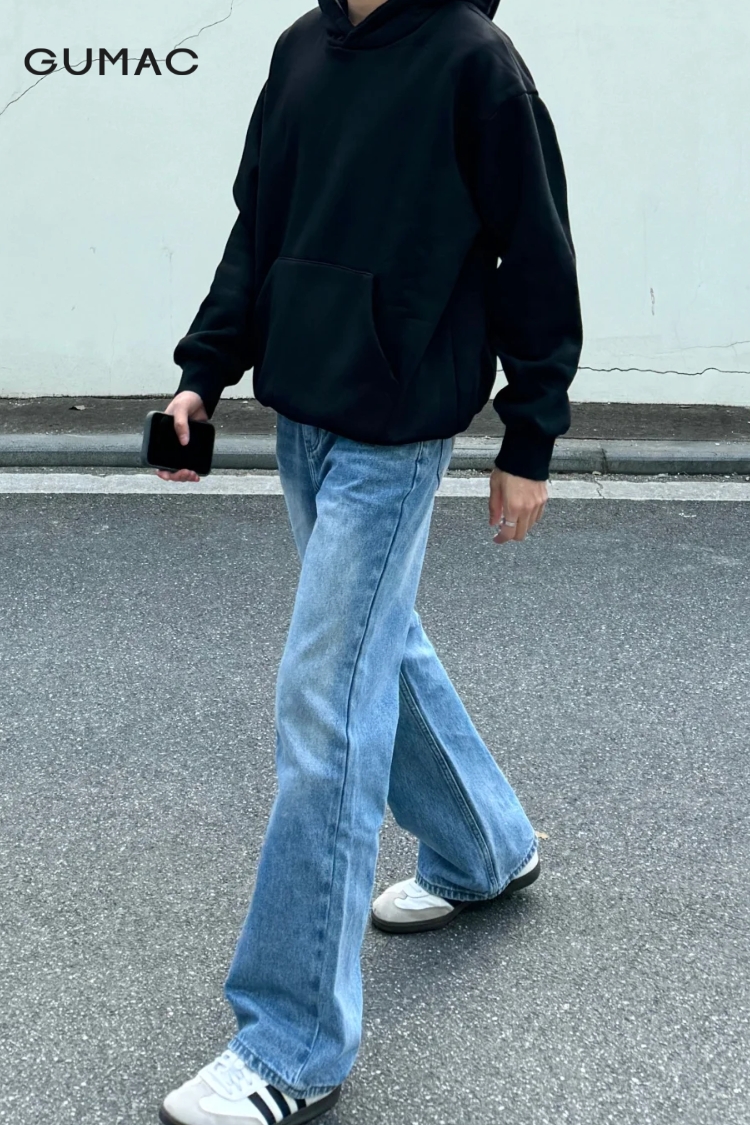 Hoodie mix cùng quần jeans