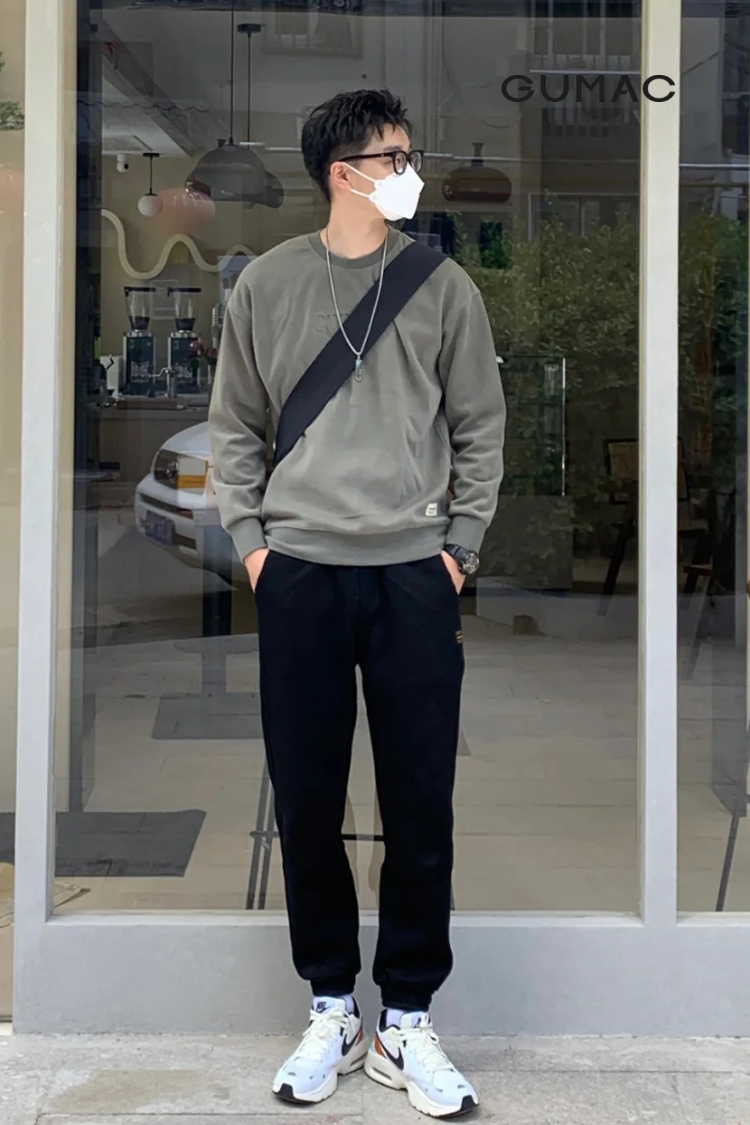 Phối đồ hoodie nam mang phong cách năng động, thể thao