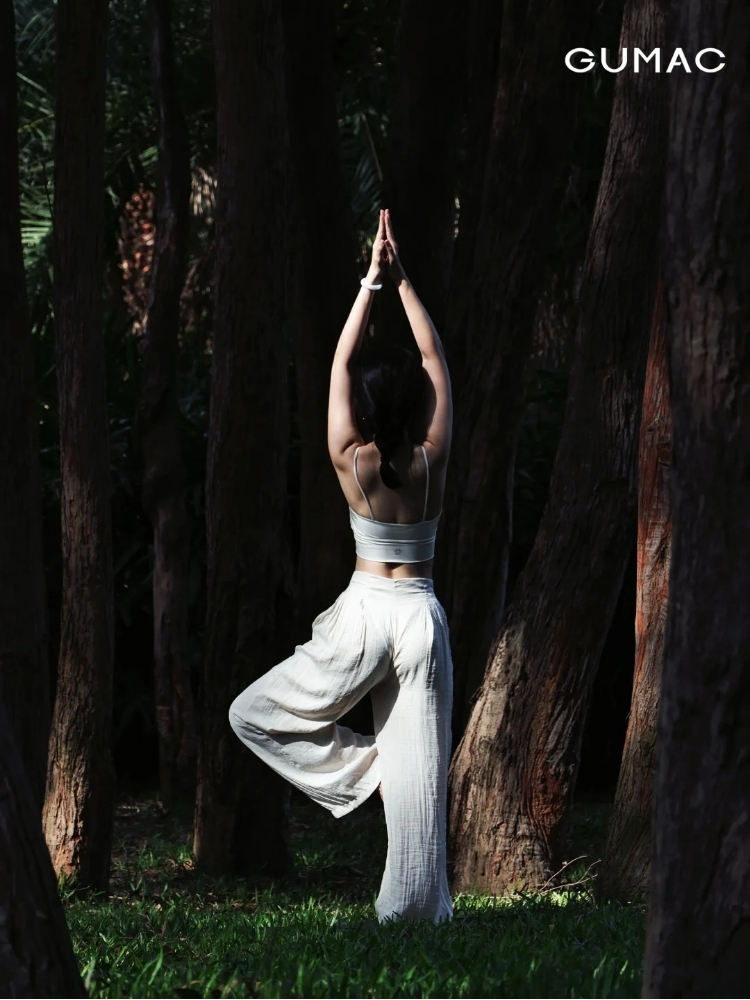 tu the yoga thu gian